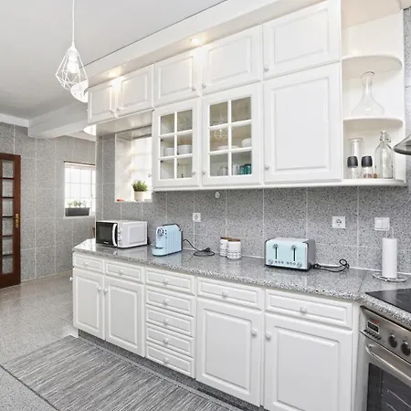 Sunrise Terrace Apartment Peniche